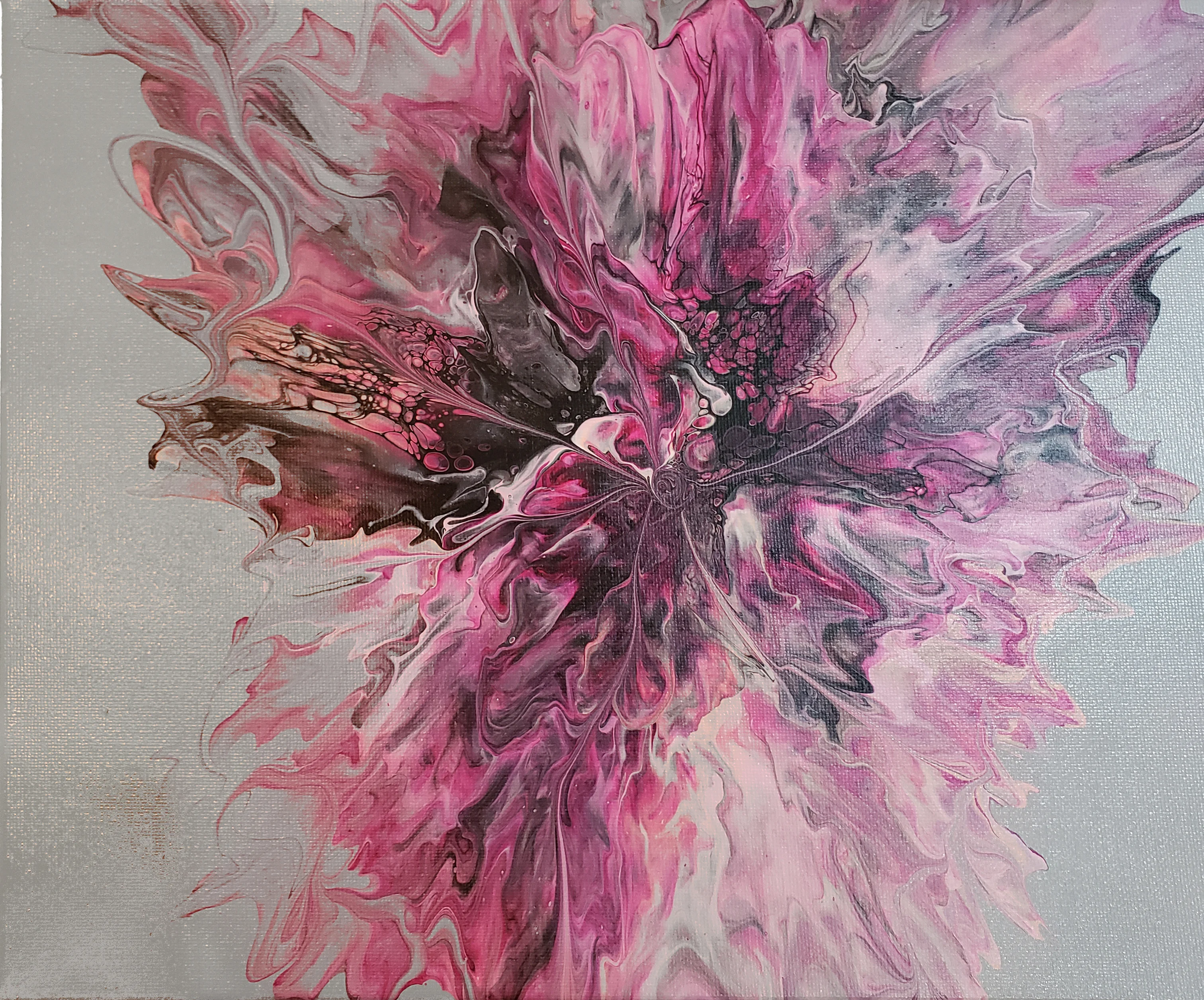 Rose poudre, acrylique coulée de Lucie Langlois